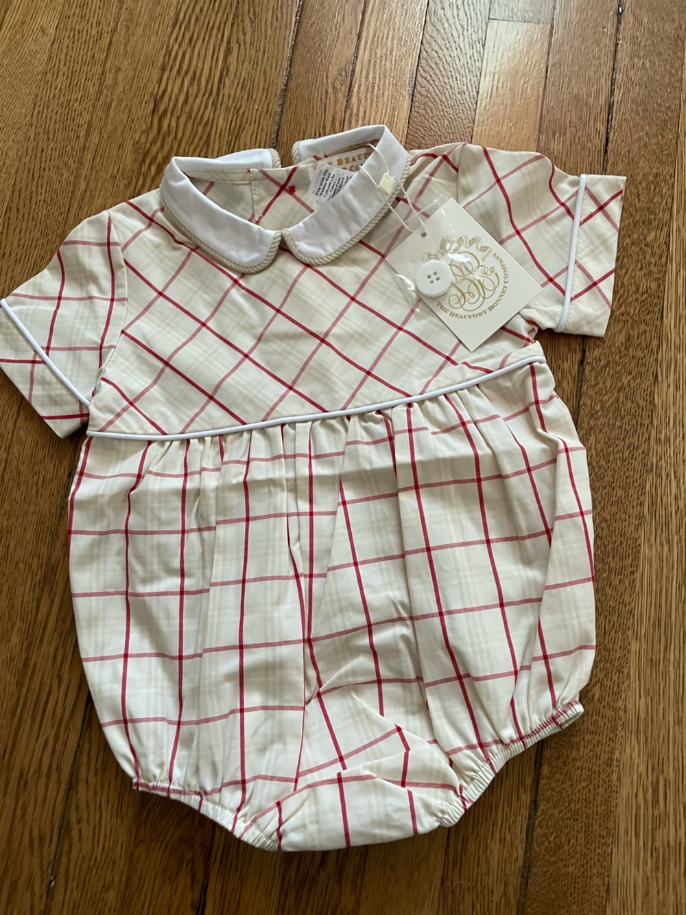 $60 NWT The Beaufort Bonnet Company Cream Red Windowpane Bubble Romper 6-12 boys